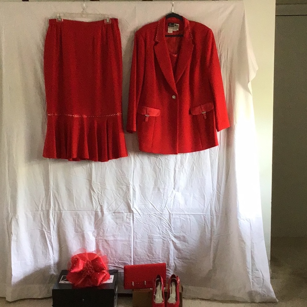 Women’s Apparel